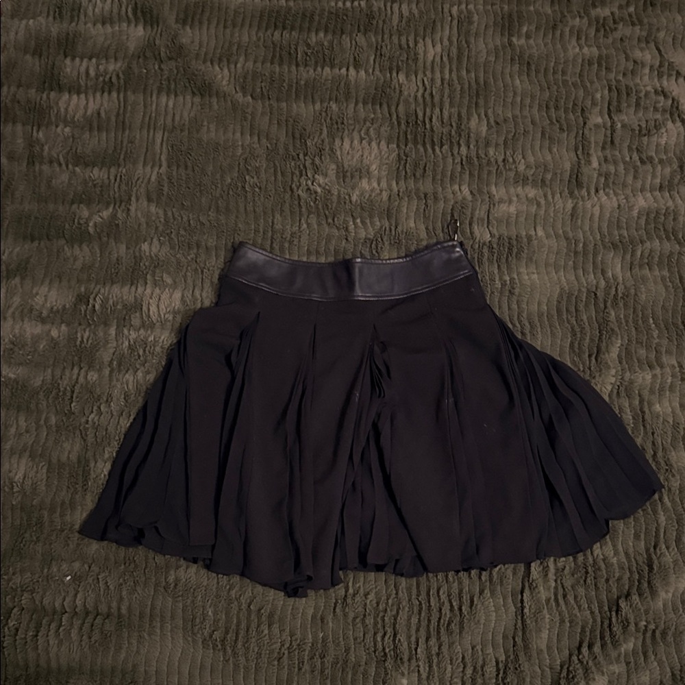 DKNY Elegant Black Mini Skirt